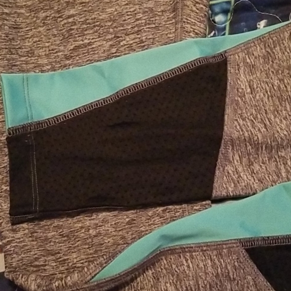 PINK Leggings - Picture 2 of 3